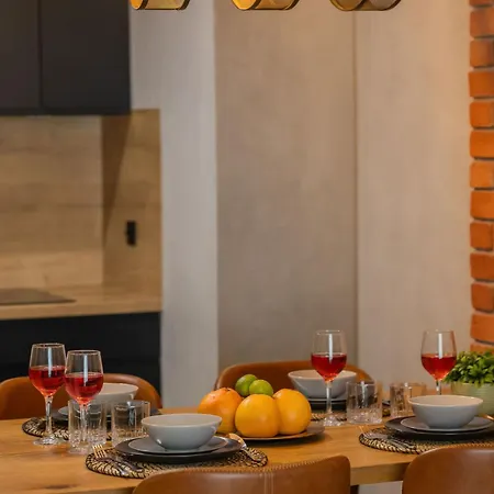 Apartman Klimatyczny Z Parkingiem Przy Manufakturze W Lodzi By Renters