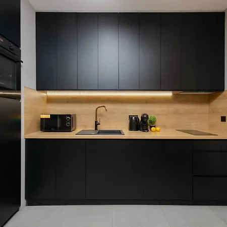 Apartman Klimatyczny Z Parkingiem Przy Manufakturze W Lodzi By Renters Łódź